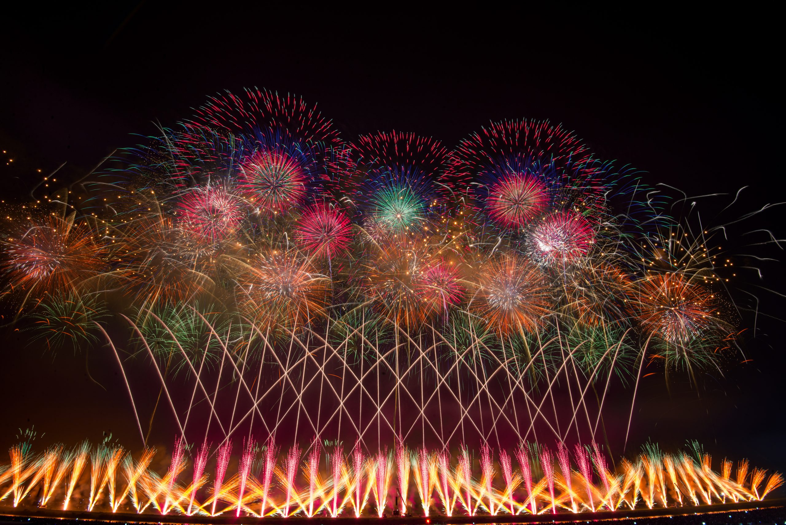 チケット案内（一般販売）｜全国花火競技大会「大曲の花火」 大曲花火 2025年第97回大曲全国花火競技大会観覧券テーブル席4連番(1/2)
